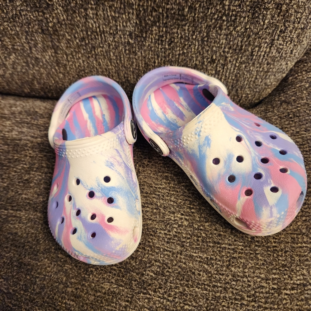 Toddler crocs
